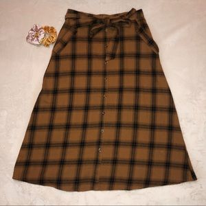 Plaid, burnt orange midi skirt!